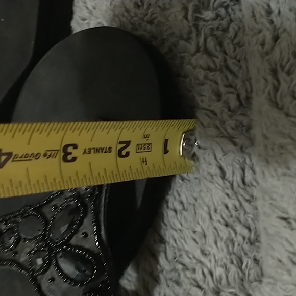 🎈3/$12! Jeweled Thong Sandals! - Picture 4 of 10